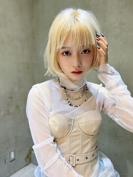 ロイド(Lloyd) 【Lloyd大宮】ホワイトブロンド×ゆるふわボブ