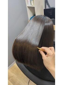 スリーク バイ ロイ 円町本店(sleek by roy) パヤ毛改善！髪質改善ストレートトリートメント