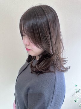 ゼン(Zen.) 透明感オリーブベージュ/大人可愛い/Zen.手塚