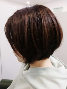 美容室 愛の写真/メテオカラー使用!髪のダメージを最小限に抑え,艶感・透明感UPのグレイカラーがオススメ!是非ご相談下さい*