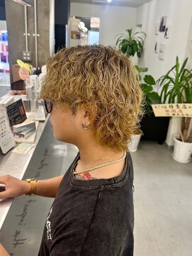メンズサロン キング 高槻店(Men’s salon K!ng) 波巻きツイストスパイラルパーマ/フェザーパーマ/眉毛/メンズ