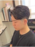 センターパート/海外髪型/テーパーフェード
