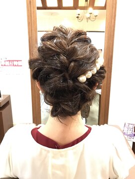 プース ヘアー(Pousse hair) 編み込み×ダウンスタイル