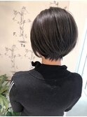 《LOVEST甲村》おしゃれに決まるショートボブ