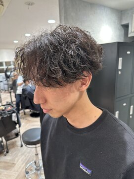 レイズ 名古屋(RAYS) 波巻スパイラルケアパーマ　センターパート　　k