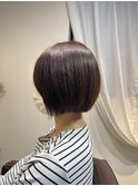 前髪なし大人ショートボブ×ステップボーンカット×アースカラー