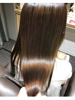 カミケンガレリア(kamiken. galleria)&nbsp;透明感きれい潤いなめらか美髪ストレート【カミケンガレリア】