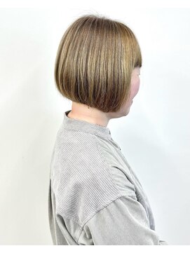 モリオ(morio) 大人丸みベージュボブ 30代40代50代