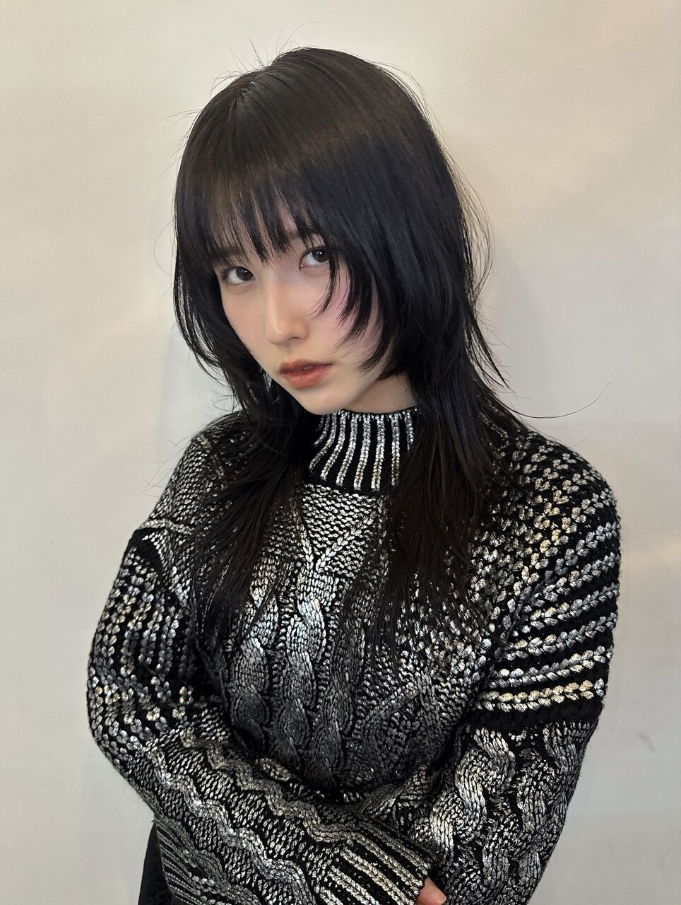 シャギー黒髪ロングウルフカットロングレイヤーカットクラゲ