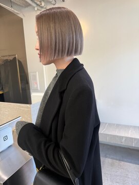 ステン(sten) 切りっぱなしボブ/タッセルボブ/ミルクティーベージュ