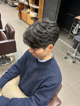 ペルソナ(PERSONA) 『毛流れパーマ』