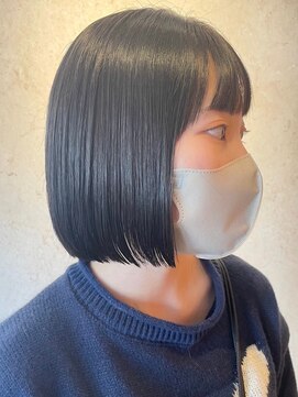 ビスクヘアデザイン(bisq hair design) ボブ ミルクティーベージュ 艶髪 髪質改善カラー ショート