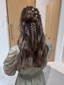 シーナ(sina) ハーフカチモリヘア