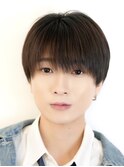 ワックスなしナチュラルヘアラウンドマッシュツーブロックウルフ