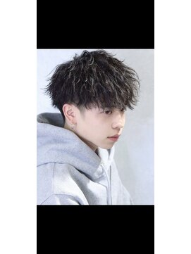 men's salon es. 新宿 メンズカット/メンズパーマ/メンズヘア【メンズサロン エス】 ニュアンスパーマ/波巻きツイストスパイラル[新宿/メンズ/men's]