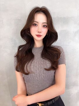 ジーナ 名駅(XENA.) 韓国女優みたいな小顔効果 面長さん向けレイヤーヘア