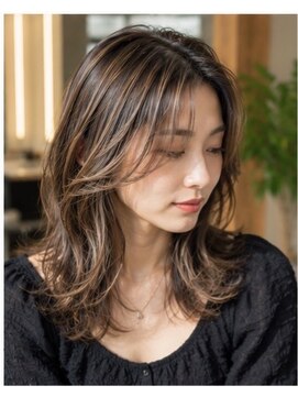 アースオーセンティック 小平店(EARTH Authentic) 白髪ぼかしハイライト×艶レイヤー