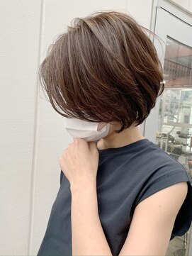 ルーファス 恵比寿 渋谷(Ruufus) 30代40代白髪ぼかしハイライト大人ショートボブ【Ruufus】