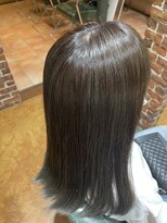 チップタップ 町田店(tip top)&nbsp;透明感アッシュブラウン × 白髪ぼかしハイライト