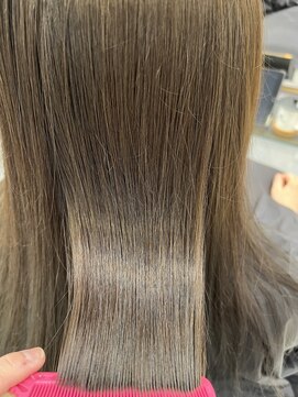 エスカーラ 表参道(THE ESCALA) @m_ayu/グレージュカラー/透明感/暗髪/タビラマユミ