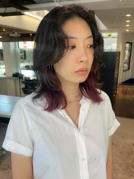 トレス(TRESS) ミディアム レイヤー 顔周り インナーカラー ピンク 原宿