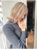 ハイトーンカラー☆外ハネボブ☆金髪ボブ