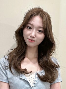 ユニコ(unico) 韓国風/レイヤー/小顔/前髪カット/髪質改善/グレージュ/透明感