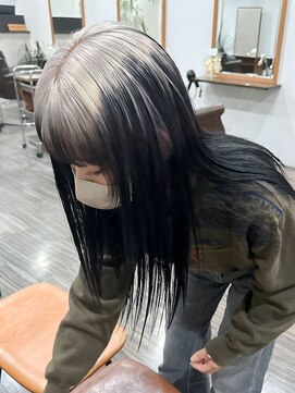 エヴァン(HEVIN) シルバールーツカラーエンドカラーブリーチ