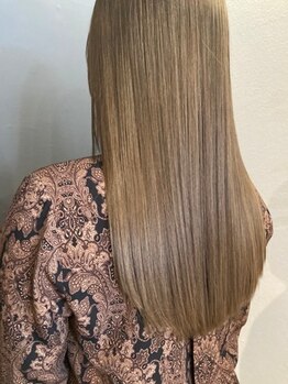 オルエ(ooLL.e)の写真/【酸熱トリートメントで髪質改善】髪の芯から毛先までしっかり潤う、ダメージに負けないうるツヤ髪に♪