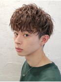 大分刈り上げマッシュショートゆるめツイストスパイラルパーマ