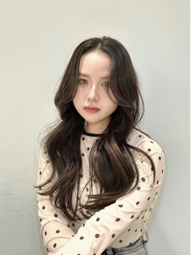 ネオリーブウリ 二子玉川店(Neolive uri) ミディアムヘア暗めカラーデザインカラーフェイスフレーミング