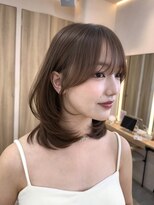 ウェイズトウキョウ 新宿店(Ways TOKYO) 前髪ありミディアムレイヤーカット顔まわり透明感カラーベージュ