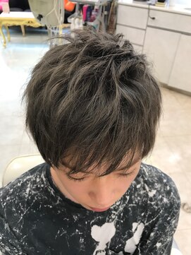 髪技空間アノン(anon) アッシュベージュグレー