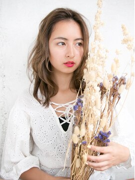 リリアン 表参道(relian) ハイトーンアッシュベージュカラーで外国人風カラーに☆