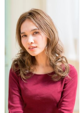 ラピッシュ Lapish桜田店 〈ラピッシュ桜田〉大人かわいい 無造作 センターパート ♪