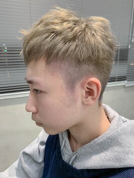 テトヘアー(teto hair) ブロンド、ベリーショート、メンズヘア、ブリーチ