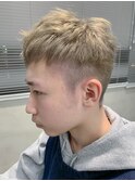 ブロンド、ベリーショート、メンズヘア、ブリーチ