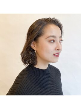 クーラ(Cura) 大人かわいいボブ×ゆるふあパーマ・カーキベージュ