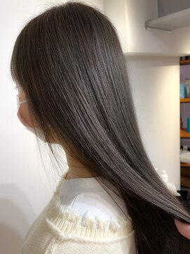 アリー 原宿 表参道(ALLY) 10代20代30代【ALLY宍戸】寒色系カラー"オリーブベージュ"