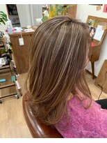 シュエット(CHOUETTE) カラーカット