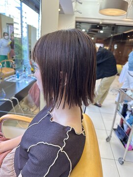 キサ ファータ 恵比寿(kisa fata) 大人可愛い20代30代40代切りっぱなしボブ　縮毛矯正