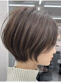 切りっぱなしボブ透明感ショコラベージュ丸みショート韓国20代