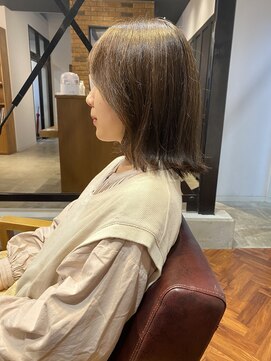 アンディ ニジュウサンド クリエイション(and D 23℃ creation) お手入れ簡単外跳ねボブ