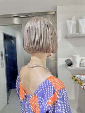 エミール 武蔵小杉店(eMir...) ホワイトミルクティ【武蔵小杉/新丸子】