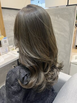 ヴィアンカ(Vianca) オリーブベージュ×髪質改善トリートメント