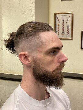 スカイシープレイス 錦糸町 マンバンスキンフェード[錦糸町/理容室/バーバー/パーマ]