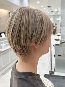 ネオリーブギンザ 銀座店(Neolive GINZA) ホワイティーベージュ×ショートヘア【銀座】片桐