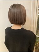 イルミナカラー赤羽切りっぱなしボブ冬イメチェンスタイル