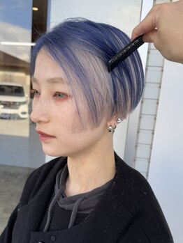 イノセンス(INNOSENSE)の写真/トレンド感のあるデザインカラーで周りと差が付くstyleに♪[ブリーチカラー/インナーカラー/ハイライト]