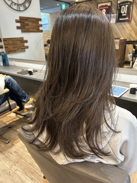 アトム(ATOM) 【ブリーチ無し！グレージュ　レイヤーカット】